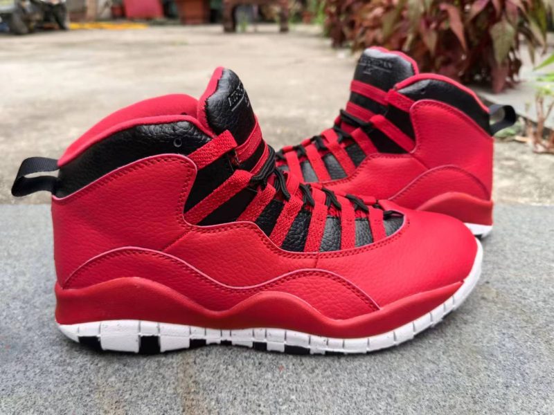 Air Jordan 10 Retro "Bulls Over Broadway"