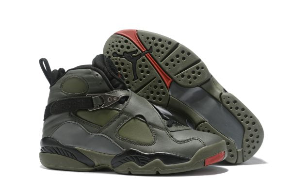 Air Jordan Retro 8 en color negro y verde oliva