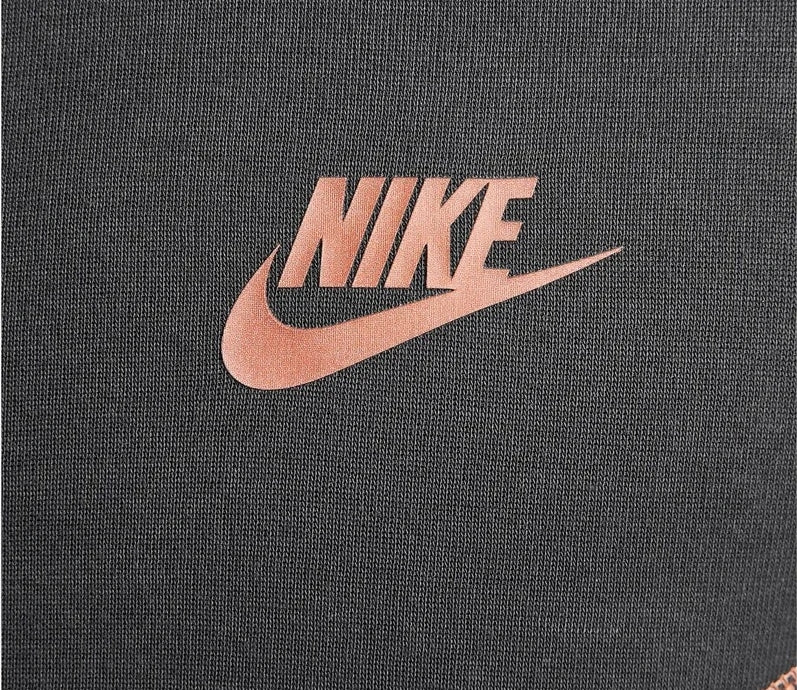 CONJUNTO NIKE TECH FLEECE X SYNA CENTRAL CEE