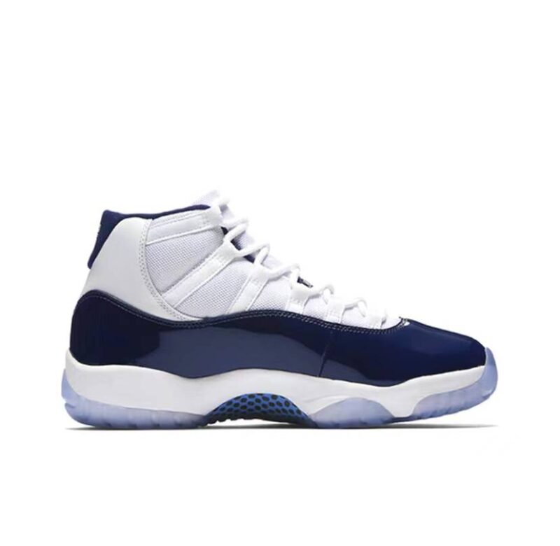 Air Jordan 11 Retro "UNC"
