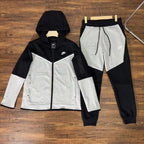 CONJUNTO NIKE TECH FLEECE NEGRO/ GRIS