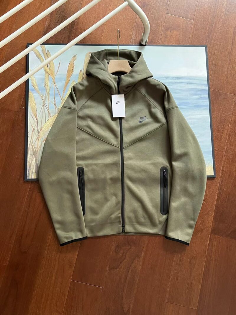 POLERON NIKE TECH FLEECE VERDE- NEW GEN
