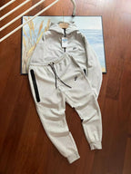 CONJUNTO NIKE TECH FLEECE GRIS NEW GEN