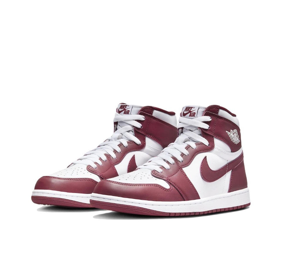 Air Jordan 1 Retro High OG "Team Red"