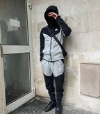 CONJUNTO NIKE TECH FLEECE NEGRO/ GRIS