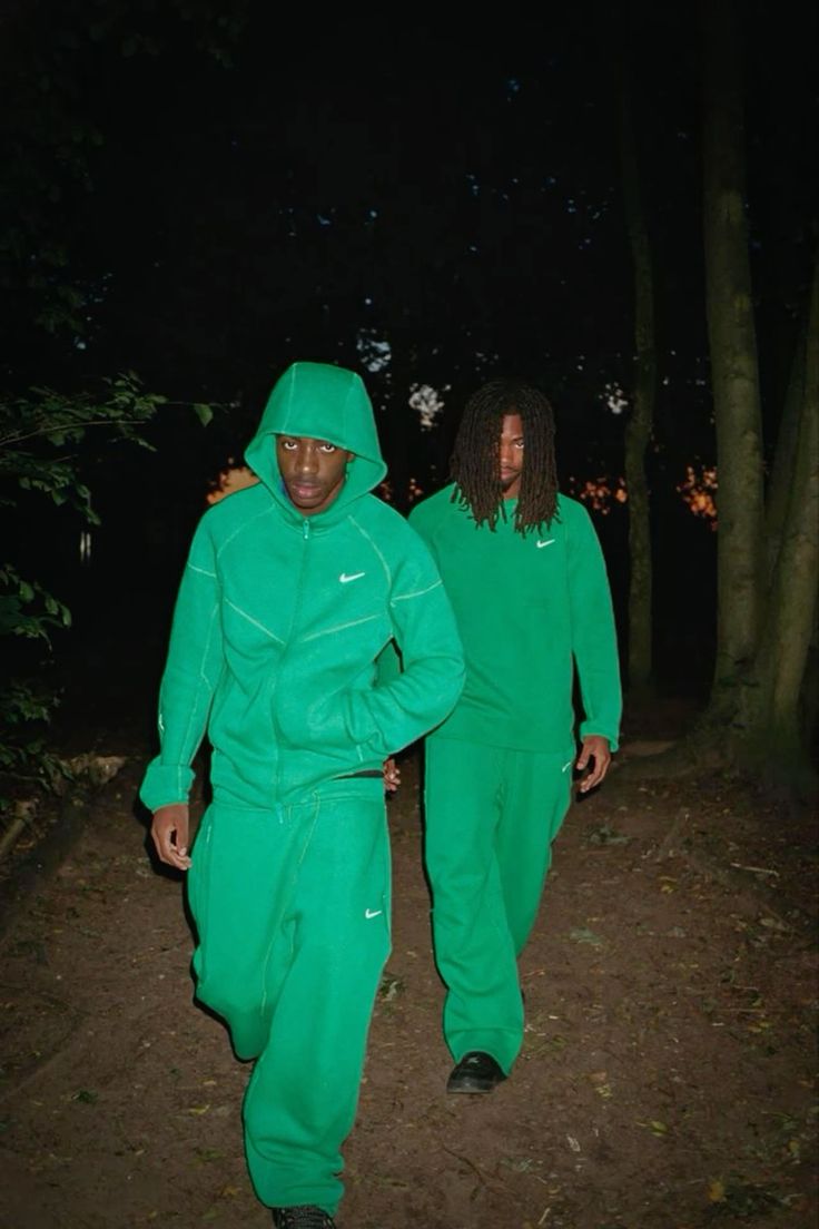 CONJUNTO NIKE TECH FLEECE X NOCTA VERDE