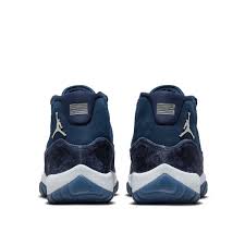 Air Jordan 11 Retro "Blue Navy"
